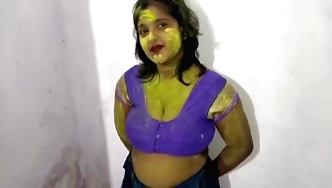 Indian chick with a fat ass sucks and gets drilled