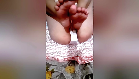 I am seducing my dude's feet with an indian fetish