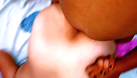 Sexy chick shows off her boobs in amateur hd video