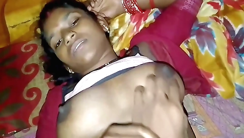 Brunette porn video showing her aunt riding my tight pussy