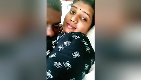 Indian brunette handjob and creampie on web camera