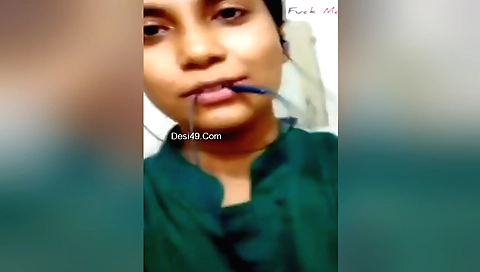 Slutty indian girl showing off her body on web camera