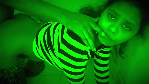 Indian girl with a sexy face is going to suck a big cock