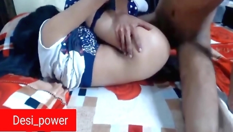 Indian slut in the dress gets her ass licked by a horny guy