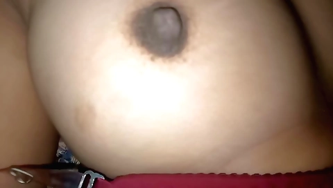 Amare solo girl with large bosoms filming her videos