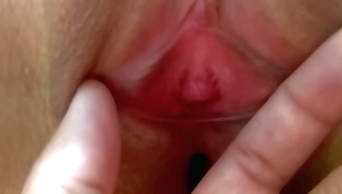 Indian girl with a tight pussy is giving a blowjob