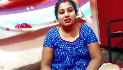 Indian girl gets fucked by a friend in homemade hardcore porn
