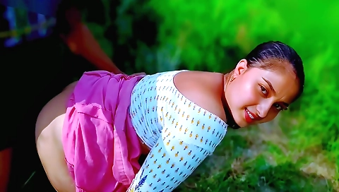 Stunning indian brunette amateur amateur sex in the jungle