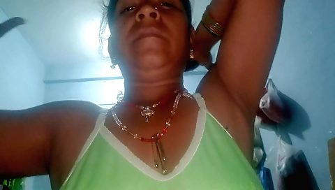 Indian teen in lingerie gets fucked in hairy pussy