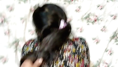 Indian amateur brunette fucks in a hot homemade porn clip