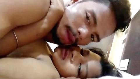 Indian teen with a great ass in a hot web cam video
