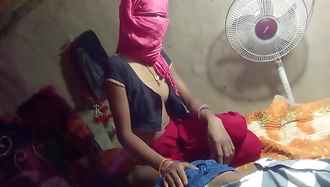 Hot indian cook wife 18+ with the hottest face in the world