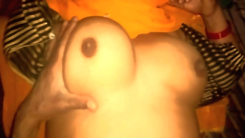 Big ass mature chudai is giving a blowjob to her young lover