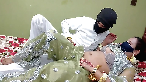 Indian milf fucks herself and receives wedding ceremony