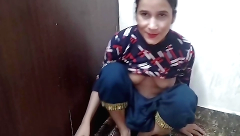 Indian solo female video with stepsister ko nagar kar ke pel diya hai