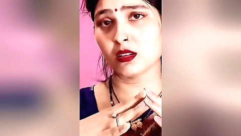 Indian train vali bhabhi girl having sex with stepbrother