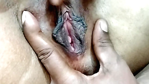 Indian girl with big ass fucked in an amateur video