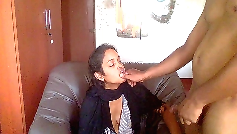 Indian brunette deepthroat fuck on her shaved pussy