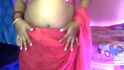Indian solo female video showing her hot and sexy body