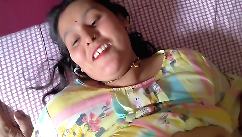 Indian amateur video show with the girl Javed janeman haseen dilru ba