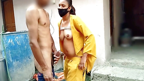 Hot stepsister gets wet when stepbro comes to her house