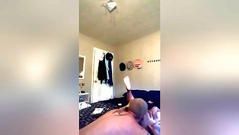 Brunette amateur webcam video with a big ass and a chubby dick