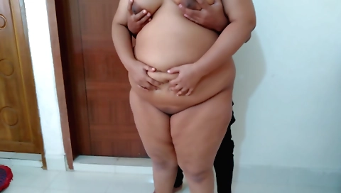 Indian amateur big butt woman plays with a black dildo